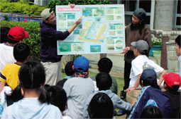 サンゴ礁地形や危険生物についての事前説明