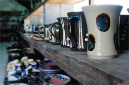 やちむん（焼き物）